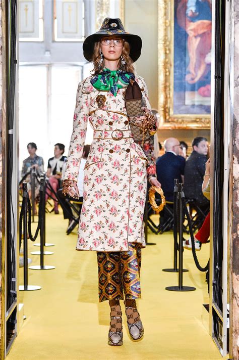 gucci cruise 2018 vogue runway|Gucci 2022and2023 runway fashion.